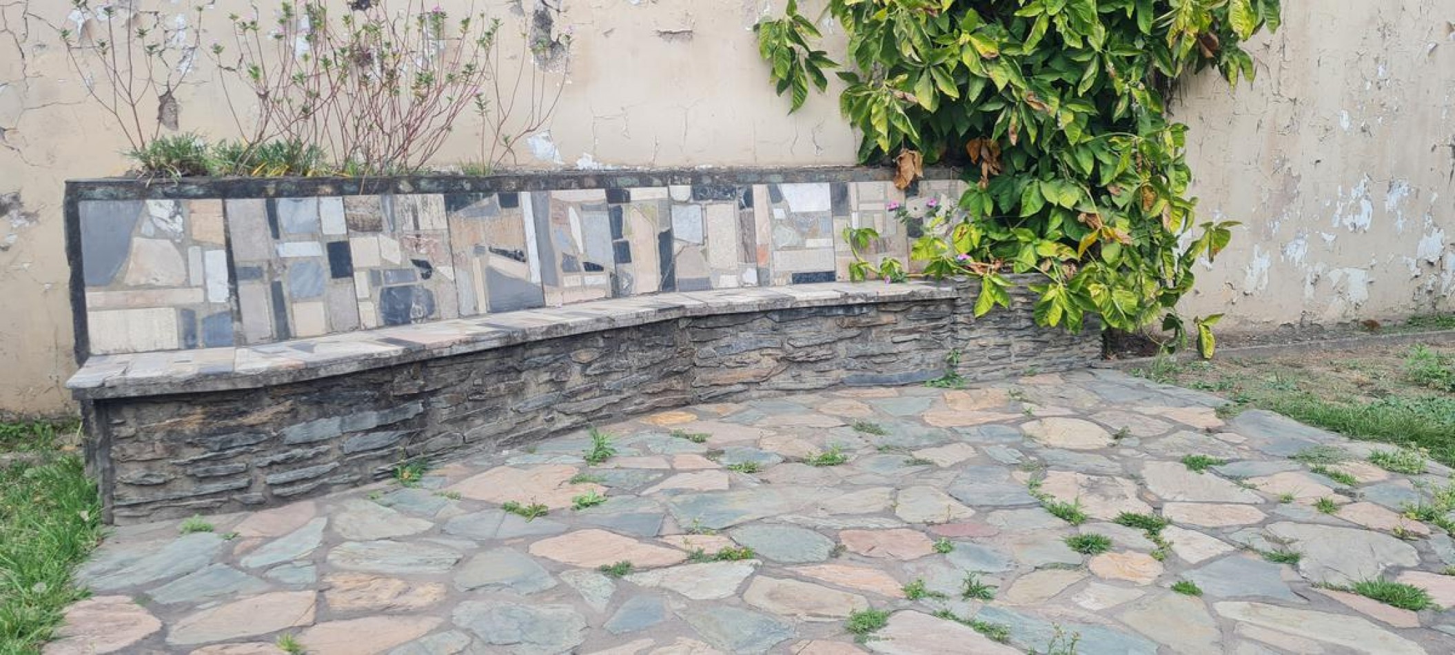 CASA en Av. Mate de Luna 2575