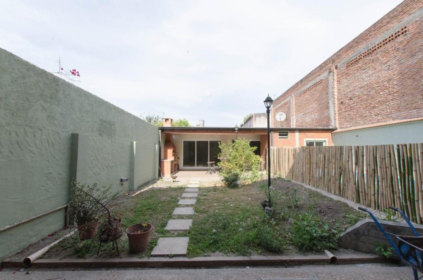 CASA REMODELADA - Zona Norte