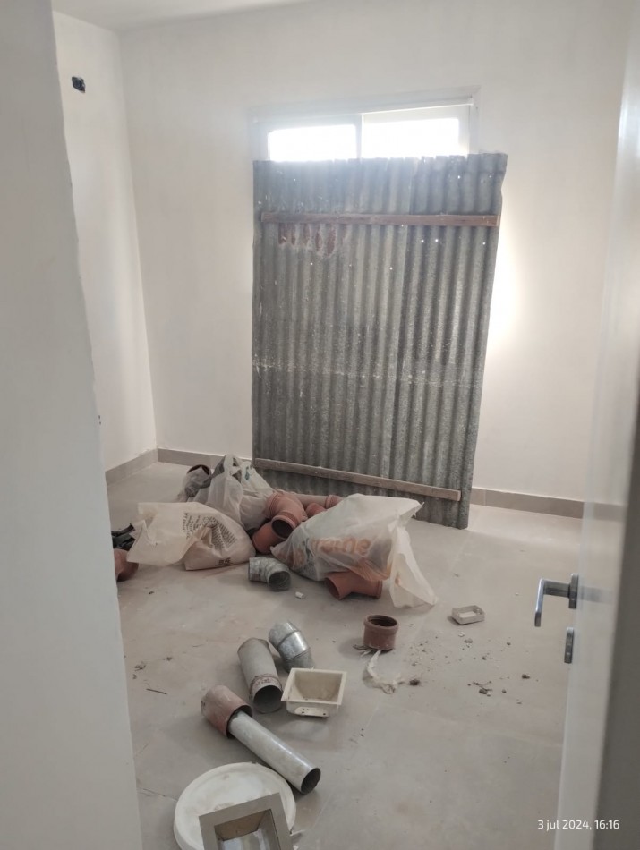 Casa NUEVA A ""TERMINAR"" - Yerba buena