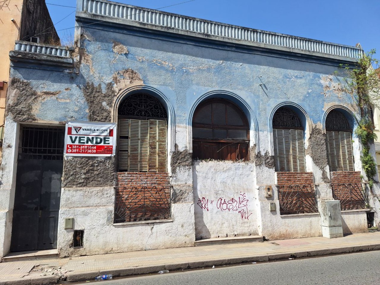 CASA A REFACCIONAR/DEMOLER LAS HERAS 150