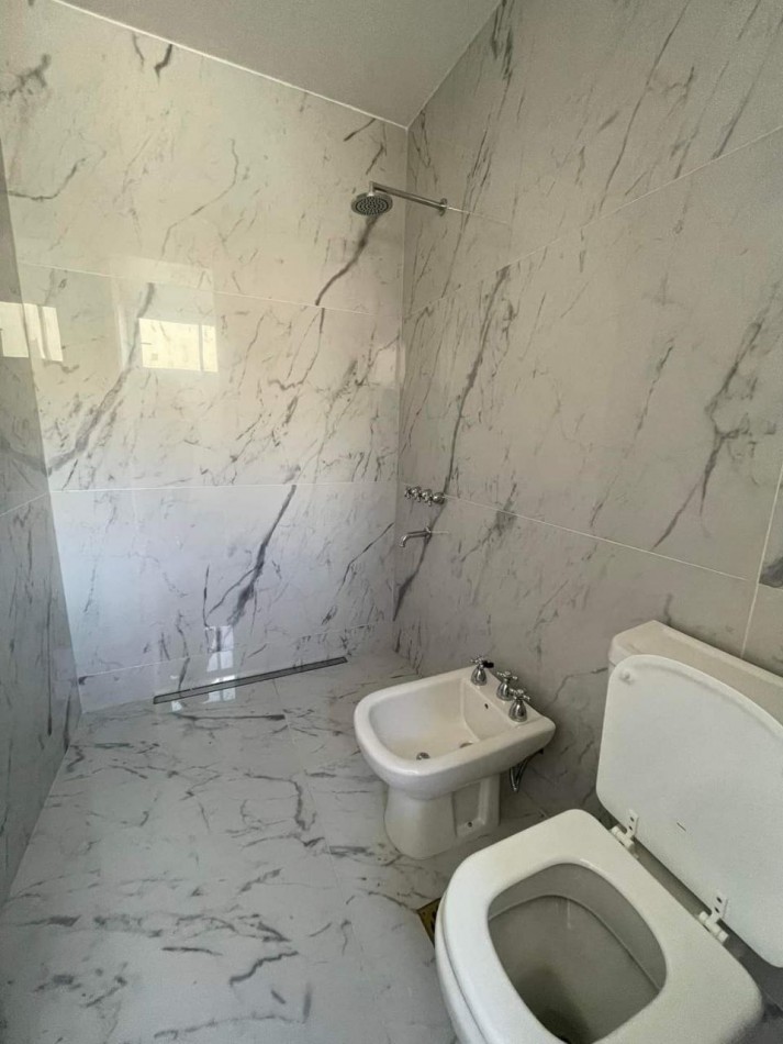 CASA A ESTRENAR - B° LAS LIMAS - Y.B.