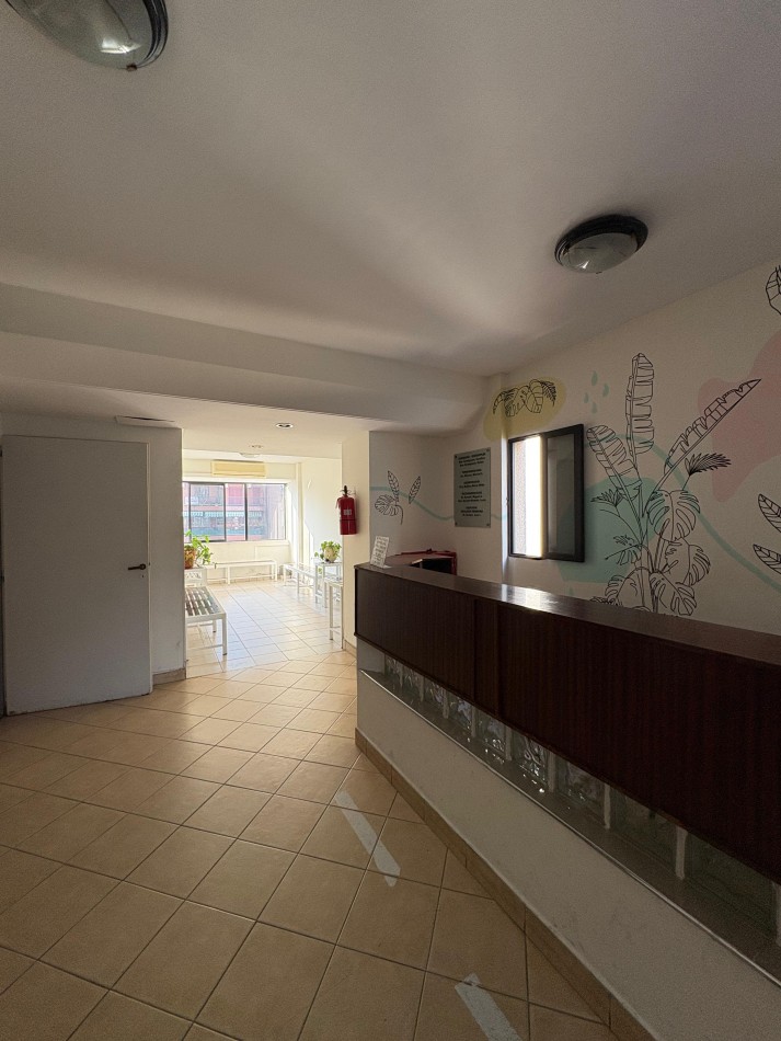EN VENTA!! OFICINA TORRE MEDICA PARQUE - BALCARCE 480