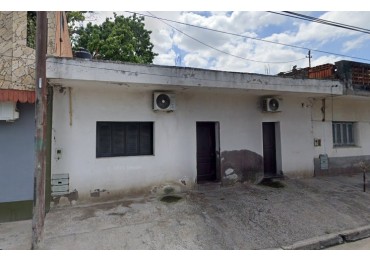 VIVIENDA EN PJE PRIMERA JUNTA 1135 