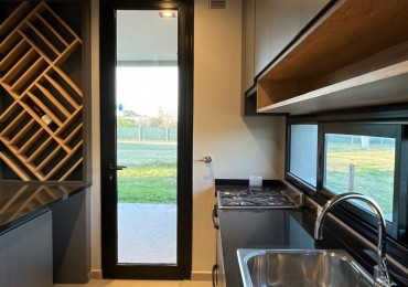 CASA A ESTRENAR EN COUNTRY VIENTO SUR